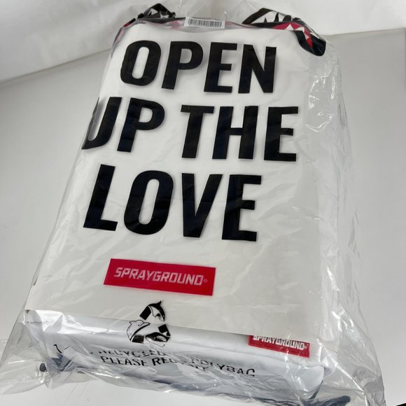 New Sprayground Scream Shark Art Piece White Backpack DLVX - Picture 11 of 11